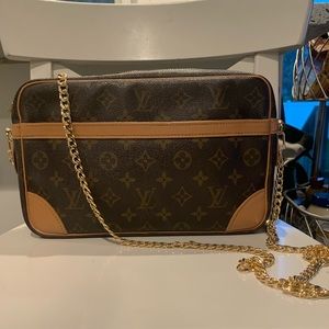 Louis Vuitton Compiegne 28 Crossbody